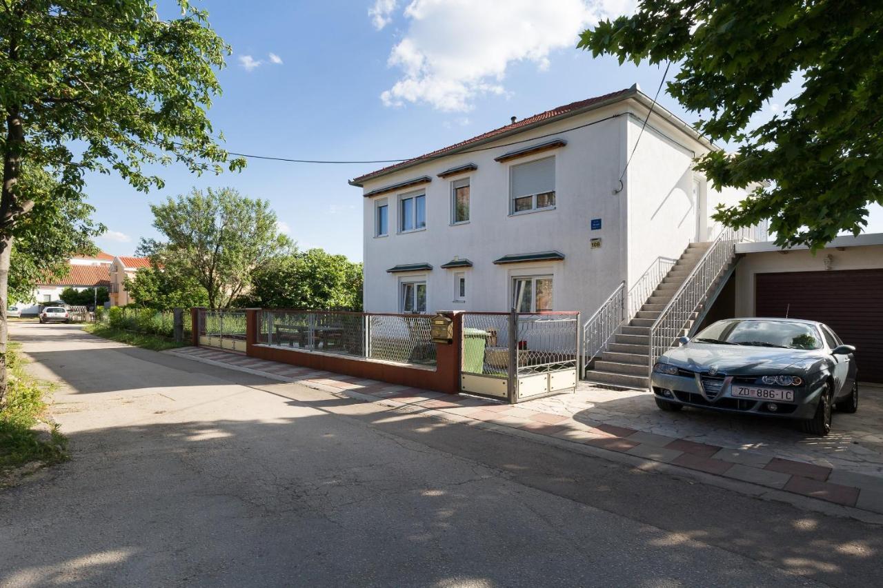 Apartment Twisting By The Private Pool Zadar Exterior foto